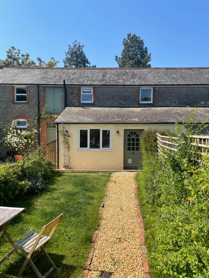 Relaxing Cottage In The Beautiful Usk Valley エクステリア 写真